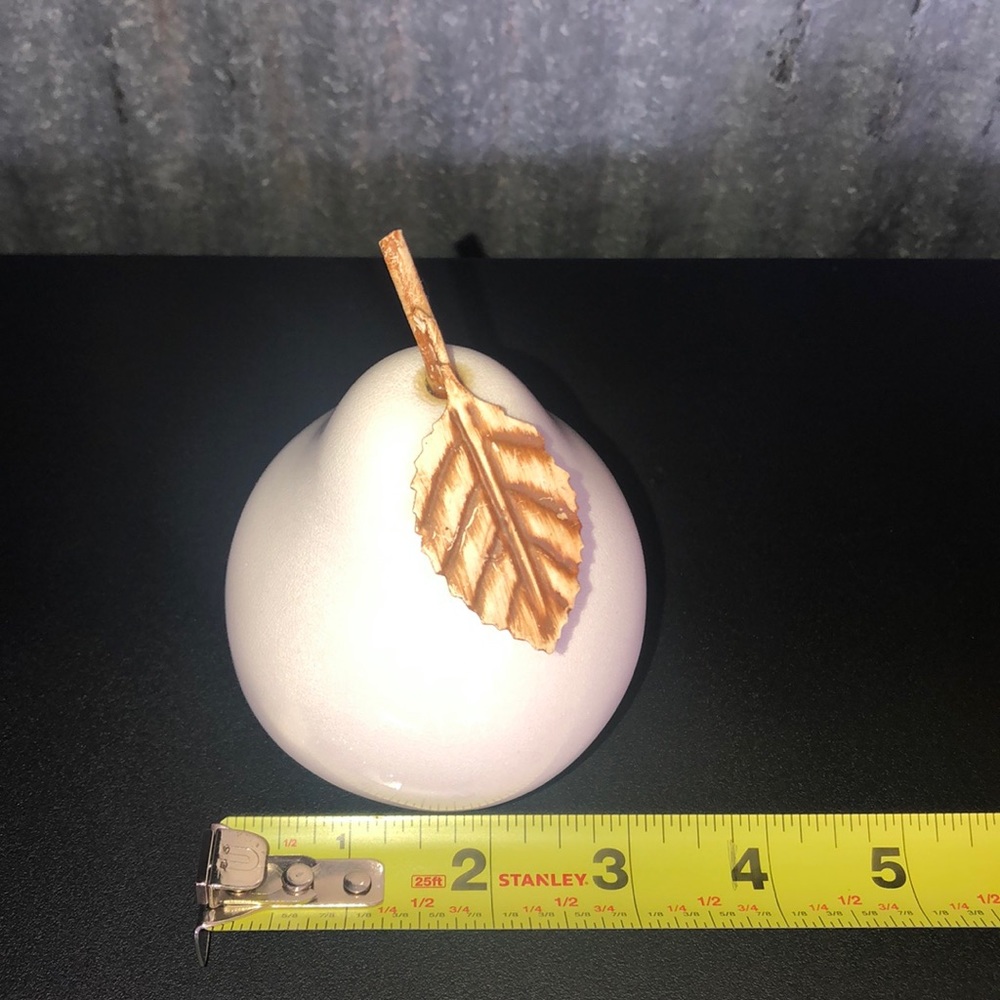 Vintage White Fruit Set - Picture 7 of 9